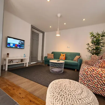 Nineplace By Louzanplace's Ferienhaus Lousã